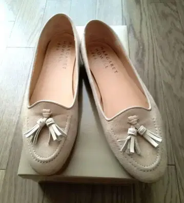 로퍼 마가렛호웰