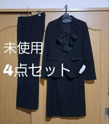 CASTITA 블랙 수트