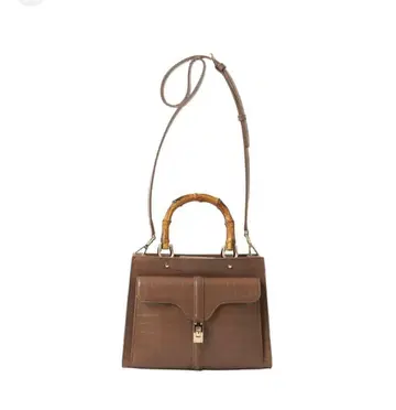 새상품급 DIANA 2way 브라운 숄더백 뱀부 핸들