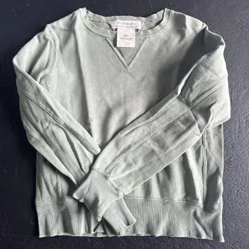 레미 릴리프 그린 양 브이넥 트레이닝복