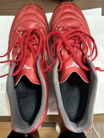 미즈노 모렐리아 네오 II 레드 축구화