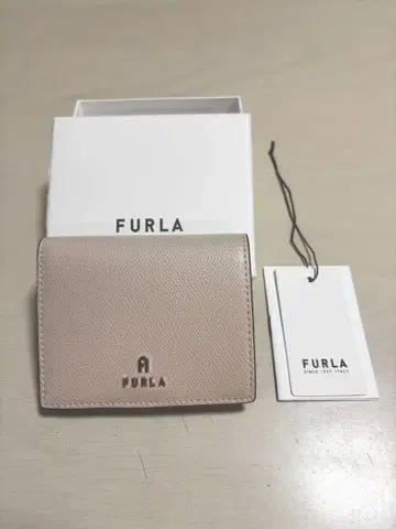 새상품 FURLA CAMELIA 컴팩트 지갑 S Ballerina I