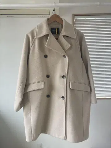 서니 라벨 피 코트 베이지 가슴 너비 58cm 기장 83cm