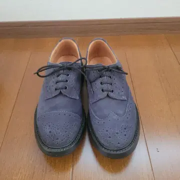 NEPENTHES x Tricker's Asymmetric Gibson