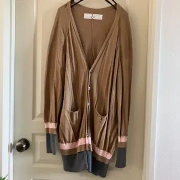 Que? GASA* 카멜 레이어드 스타일 핑크 그레이 라인 롱 가디건