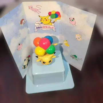 ANA 피카츄 풍선 포함 피규어