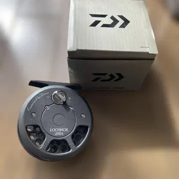 다이와 로크모어 200A 플라이 릴
