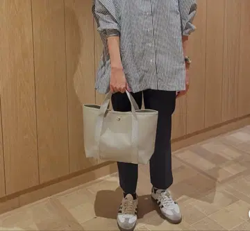 에르베샤 펠리에 Herve Chapelier 604G (스퀘어 토트 M)