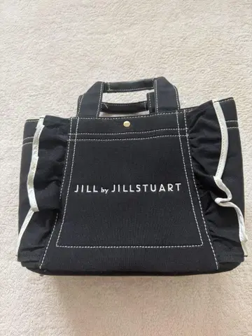 거의 사용하지 않은 JILL by JILLSTUART 블랙 핸드백