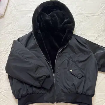 ZARA 리버서블 후드 부착 블랙 점퍼