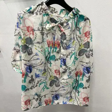 Tomorrowland collection 꽃무늬 반팔 블라우스