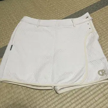 CUARTO UNITED BASIC 아이보리 큐롯