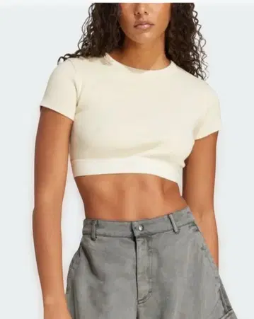 adidas 쁘띠T sizeXS