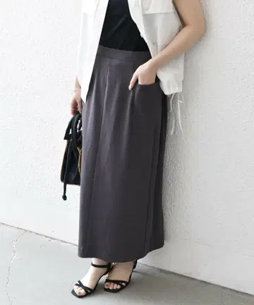 25SS SHIPS any I라인 포켓 이지 스커트