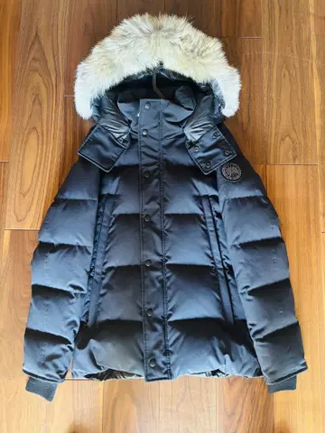 [ 컨디션 최상 ] Canada Goose 다운 자켓