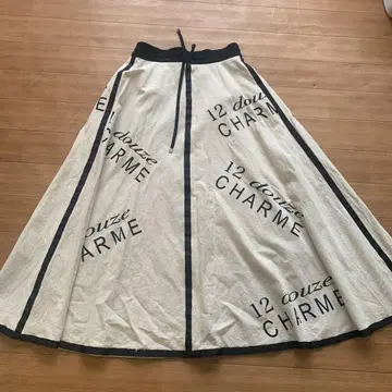 FENNEL 야마다야 플레어 스커트 사이즈 9