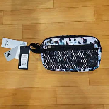 미사용 새상품 OAKLEY 레오파드 프린트 파우치