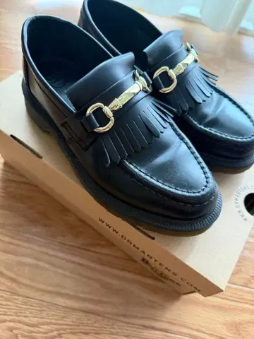 Dr.Martens Snaffle 로퍼 UK4