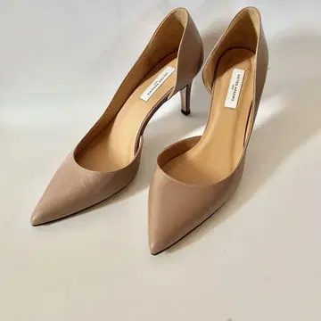 UNITED ARROWS 베이지 펌프스 포인티드 사이드 오픈