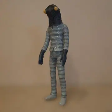 메디콤 토이판 세미 인간 한정판 색상판 290mm 새상품급 박스 없음