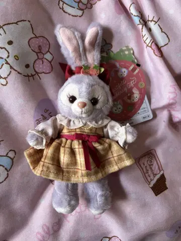 스텔라 하트 펠트 스트로베리 기프트 인형 배지