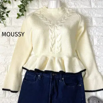 MOUSSY 아이보리 플레어 소매 케이블 니트 페플럼 스웨터 니트 F