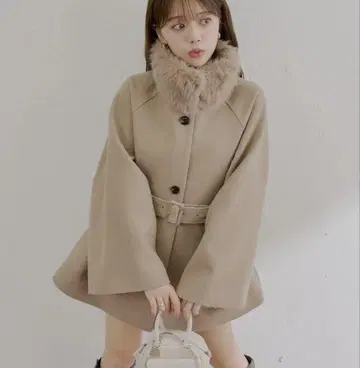 퍼 탈부착 케이프 코트