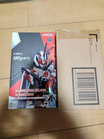 S.H.Figuarts 가면라이더 마제이드 선유니콘