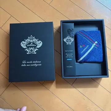 Orebianze 수트 업 미스트 네이비 스트라이프 손수건