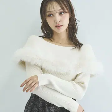 INGNI 퍼 부착 케이프 니트 아이보리 M