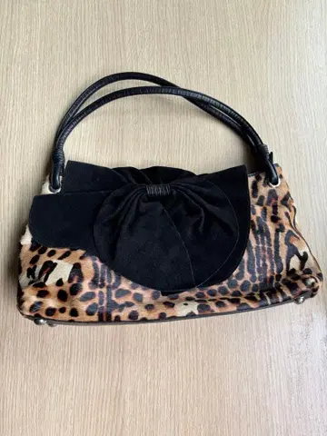 이탈리아제 LANZETTI 레오파드 무늬 리본 디자인 핸드백