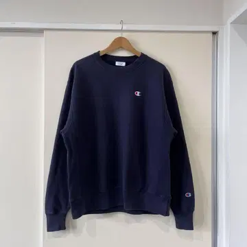 Champion 네이비 맨투맨 LARGE