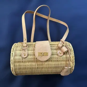 러셋 카고백