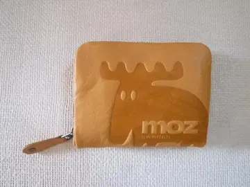 [ 새상품 ] 가격 인하 moz(모즈) 엘르 엠보 2단 접이식 지갑 카멜