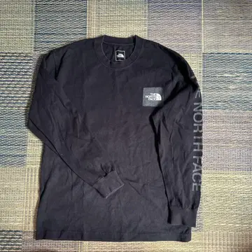 THE NORTH FACE 블랙 롱 슬리브 티셔츠