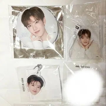 TREASURE 준규 캡슐 토이 얼굴 아크링 키링 캔뱃지 클립