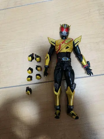 S.H.Figuarts 피규아트 가면라이더 골드 드라이브
