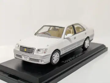 일본산 명차 1/43 도요타 크라운 2001