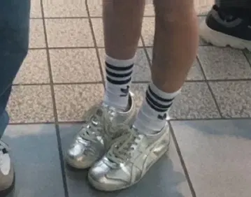 오니츠카타이거 멕시코66 실버