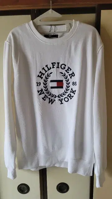 TOMMY HILFIGER 화이트 L 사이즈