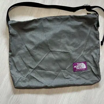 THE NORTH FACE 그레이 숄더백