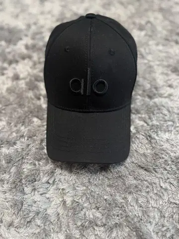 새상품 alo yoga 아로 요가 블랙 캡