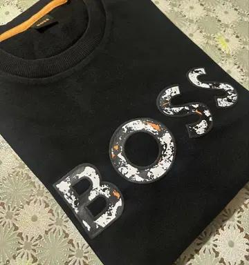 HUGO BOSS 미사용 새상품 남성용 맨투맨 트레이닝복 Size L