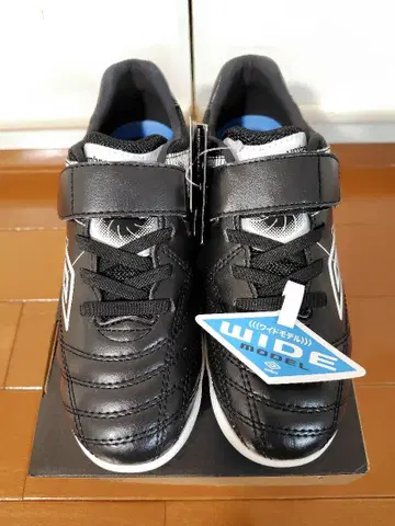 [ 새상품 미사용 ] 엄브로 UMBRO 축구화 어린이 20.0cm