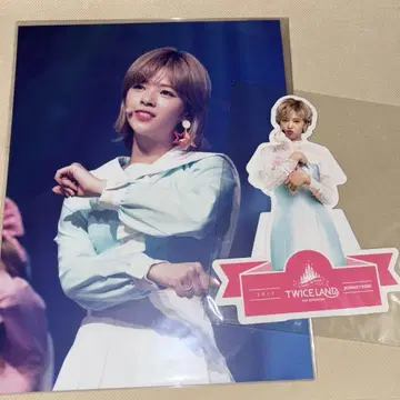 twice twiceland 페이퍼 스탠드 정연