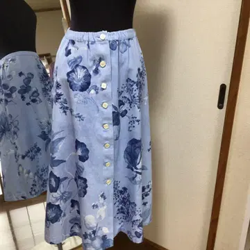 핸드메이드 블루 꽃무늬 코튼지 세미 플레어 스커트 허리밴딩