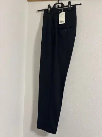 미사용 S 블랙 테이퍼드 팬츠 그린 라벨 릴랙싱