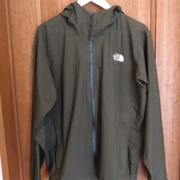 THE NORTH FACE 색상: 올리브 후드 부착 자켓