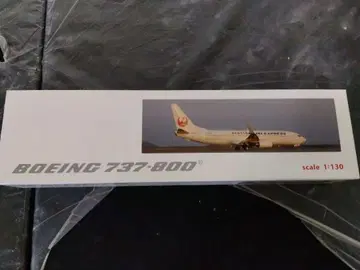 Boeing 737-800 JAL Express 1/130