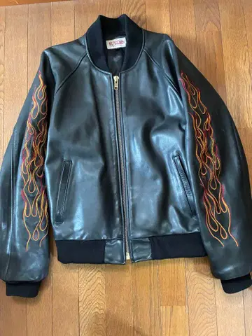 블랙 가죽 싱글 라이더 자켓 불꽃 자수